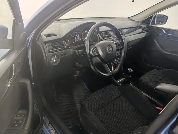 Skoda Rapid I с пробегом 2015 года, цена 779 000 рублей, 229258 км, лифтбек, Автокод Объявления