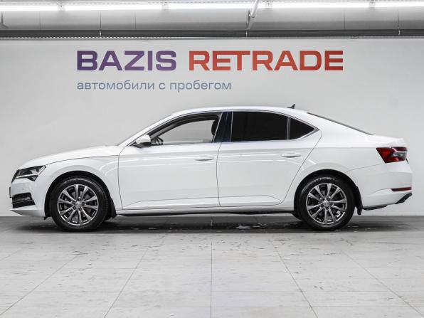 Skoda Superb III Рестайлинг с пробегом 2021 года, цена 2 999 000 рублей, 61850 км, лифтбек, Автокод Объявления