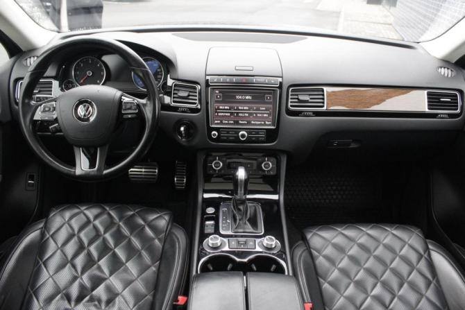 Volkswagen Touareg II Рестайлинг с пробегом 2017 года, цена 3 600 000 рублей, 188527 км, внедорожник, Автокод Объявления