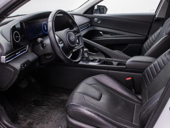 Hyundai Elantra VII (CN7) с пробегом 2021 года, цена 2 119 000 рублей, 72299 км, седан, Автокод Объявления