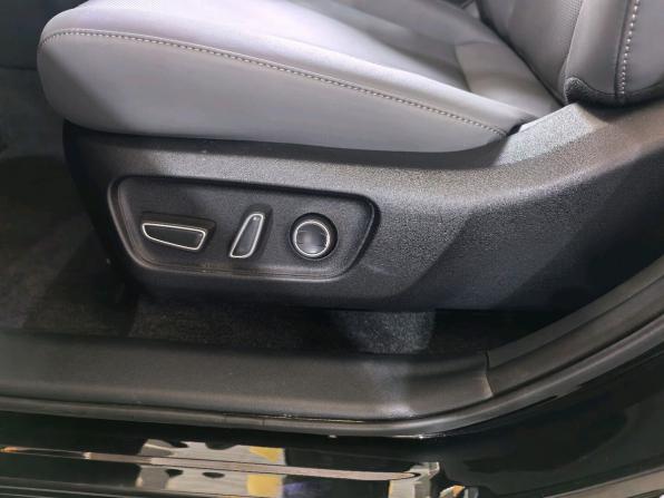Toyota RAV4 VI (XA60) с пробегом 2026 года, цена 3 997 000 рублей, 10 км, внедорожник, Автокод Объявления