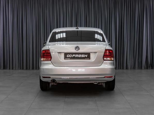 Volkswagen Polo V Рестайлинг с пробегом 2017 года, цена 1 099 000 рублей, 86408 км, седан, Автокод Объявления