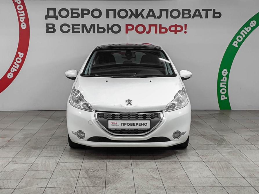 Peugeot 208 I Москва  - изображение 2