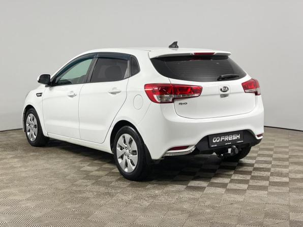 Kia Rio III Рестайлинг с пробегом 2017 года, цена 929 900 рублей, 178621 км, хэтчбек, Автокод Объявления