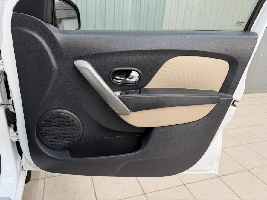 Renault Logan II Магнитогорск  - изображение 15