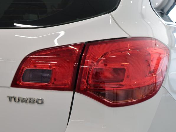 Opel Astra J с пробегом 2011 года, цена 660 000 рублей, 158073 км, универсал, Автокод Объявления
