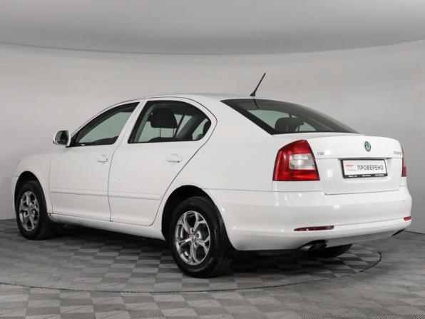 Skoda Octavia II (A5) Рестайлинг с пробегом 2011 года, цена 647 000 рублей, 230000 км, лифтбек, Автокод Объявления