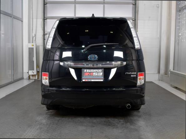 Toyota ISis I Рестайлинг с пробегом 2012 года, цена 1 264 995 рублей, 86627 км, компактвэн, Автокод Объявления
