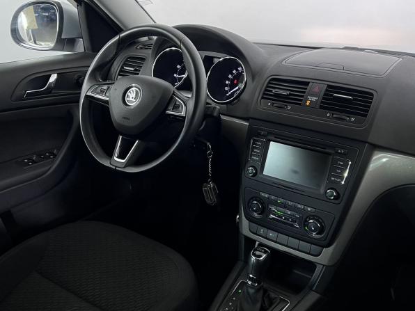 Skoda Yeti I Рестайлинг с пробегом 2013 года, цена 1 550 000 рублей, 79813 км, внедорожник, Автокод Объявления