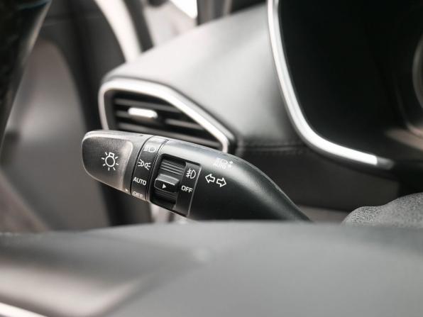 Hyundai Santa Fe IV с пробегом 2018 года, цена 3 099 900 рублей, 145185 км, внедорожник, Автокод Объявления
