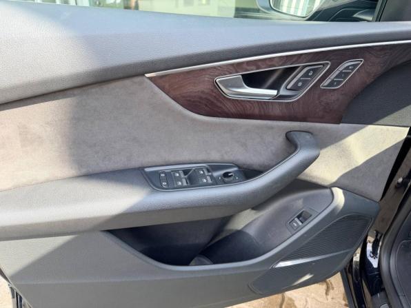 Audi Q8 I (4M) с пробегом 2018 года, цена 5 300 000 рублей, 97523 км, внедорожник, Автокод Объявления