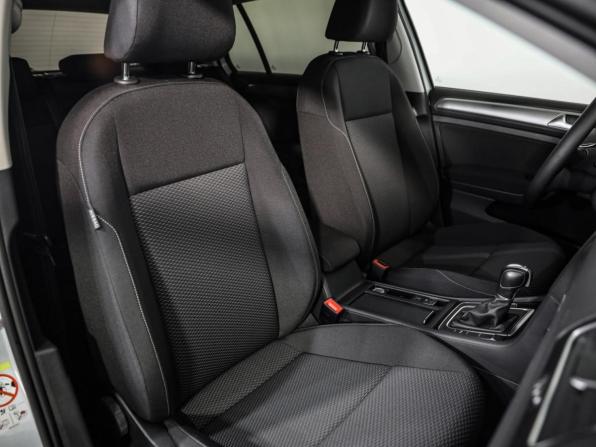 Volkswagen Golf VII Рестайлинг с пробегом 2018 года, цена 1 899 000 рублей, 77796 км, хэтчбек, Автокод Объявления