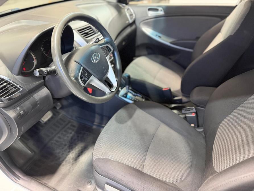 Hyundai Solaris I Челябинск  - изображение 9