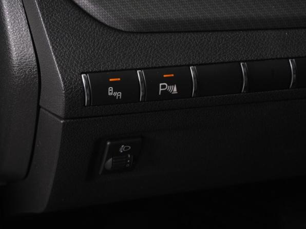 Lada (ВАЗ) Vesta I Рестайлинг (NG) с пробегом 2025 года, цена 1 852 000 рублей, 4627 км, седан, Автокод Объявления