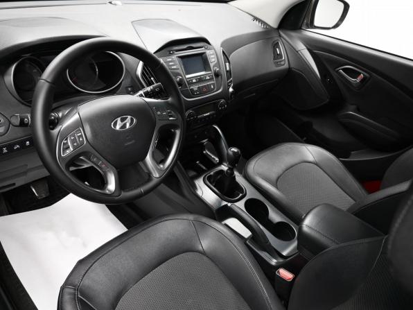 Hyundai ix35 I Рестайлинг с пробегом 2014 года, цена 1 275 000 рублей, 181120 км, внедорожник, Автокод Объявления