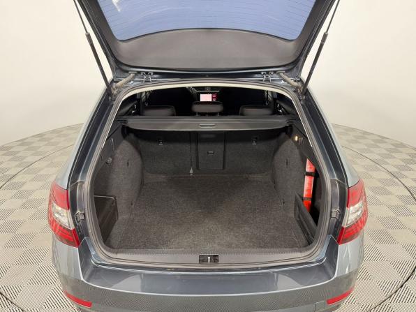 Skoda Octavia III (A7) Рестайлинг с пробегом 2019 года, цена 1 900 000 рублей, 104755 км, универсал, Автокод Объявления