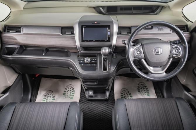 Honda Freed II с пробегом 2018 года, цена 1 499 000 рублей, 158000 км, компактвэн, Автокод Объявления