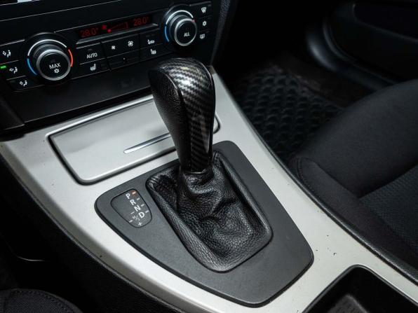 BMW 3 серии V (E90/E91/E92/E93) Рестайлинг с пробегом 2011 года, цена 1 055 000 рублей, 210000 км, седан, Автокод Объявления