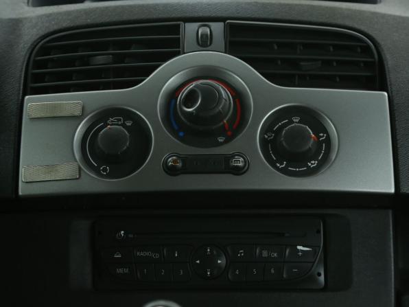 Renault Kangoo II с пробегом 2012 года, цена 617 000 рублей, 293750 км, компактвэн, Автокод Объявления