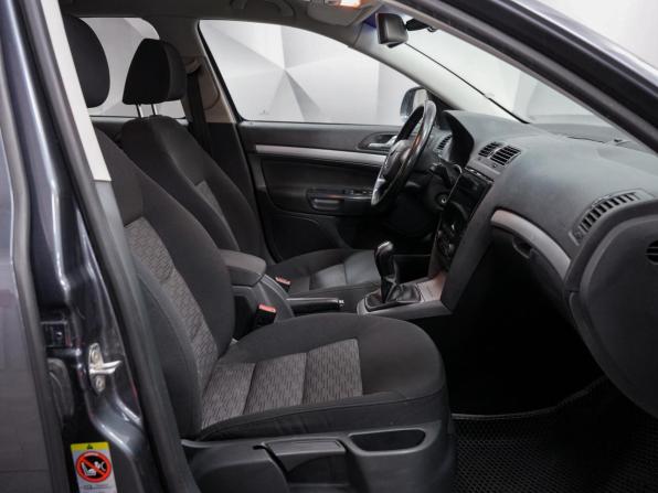 Skoda Octavia II (A5) Рестайлинг с пробегом 2012 года, цена 831 000 рублей, 180000 км, лифтбек, Автокод Объявления