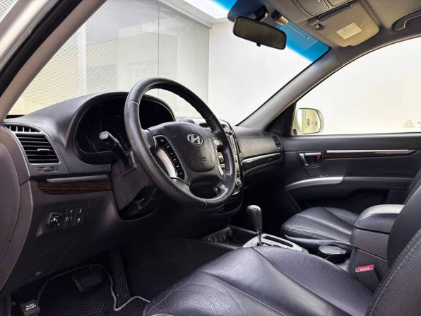 Hyundai Santa Fe II Рестайлинг с пробегом 2011 года, цена 1 250 000 рублей, 245222 км, внедорожник, Автокод Объявления