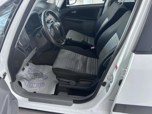 Suzuki SX4 I (Classic) Рестайлинг с пробегом 2011 года, цена 748 000 рублей, 325000 км, хэтчбек, Автокод Объявления