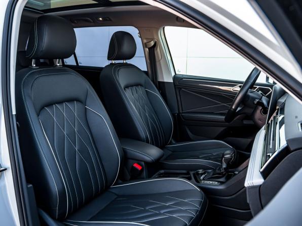 Volkswagen Tiguan II Рестайлинг с пробегом 2023 года, цена 4 050 000 рублей, 14470 км, внедорожник, Автокод Объявления
