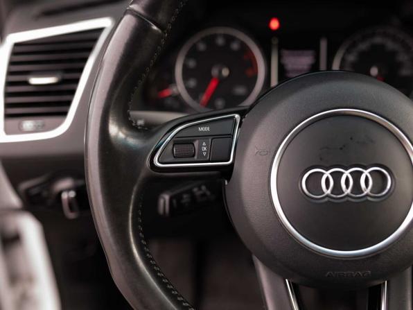 Audi Q5 I (8R) Рестайлинг с пробегом 2014 года, цена 1 800 000 рублей, 210716 км, внедорожник, Автокод Объявления