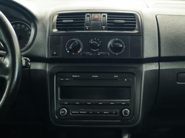 Skoda Fabia II с пробегом 2010 года, цена 500 000 рублей, 102469 км, хэтчбек, Автокод Объявления