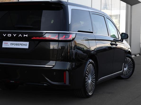Voyah Dream I Рестайлинг с пробегом 2025 года, цена 6 998 000 рублей, 48987 км, минивэн, Автокод Объявления