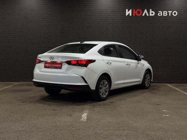 Hyundai Solaris II Рестайлинг с пробегом 2020 года, цена 1 340 000 рублей, 108338 км, седан, Автокод Объявления