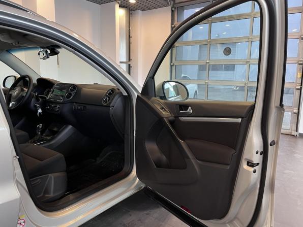 Volkswagen Tiguan I Рестайлинг с пробегом 2012 года, цена 1 249 000 рублей, 220422 км, внедорожник, Автокод Объявления