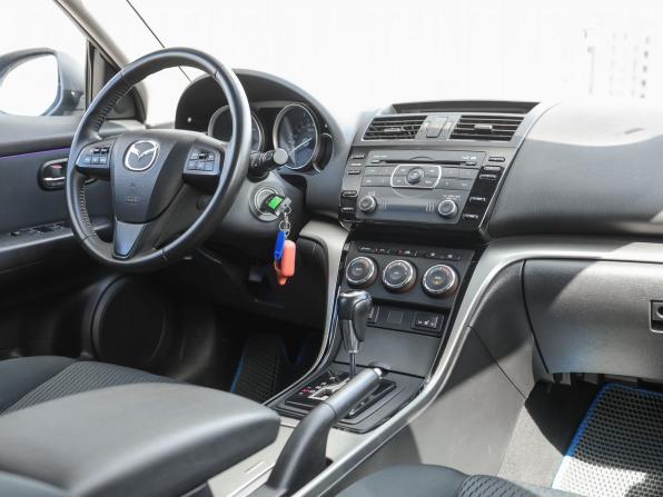 Mazda 6 II (GH) Рестайлинг с пробегом 2011 года, цена 1 129 000 рублей, 135923 км, лифтбек, Автокод Объявления