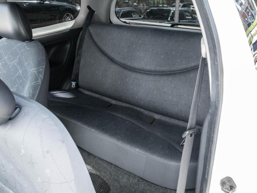 Toyota Vitz I (P10) Ставрополь  - изображение 7