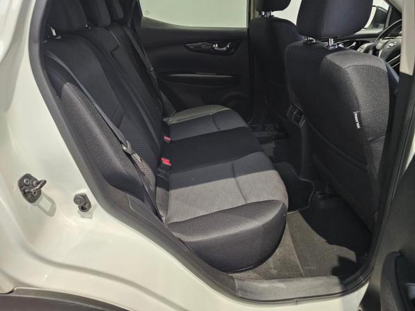 Nissan Qashqai II с пробегом 2018 года, цена 1 549 000 рублей, 121623 км, внедорожник, Автокод Объявления