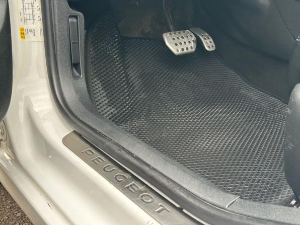Peugeot 408 I с пробегом 2014 года, цена 590 000 рублей, 196588 км, седан, Автокод Объявления