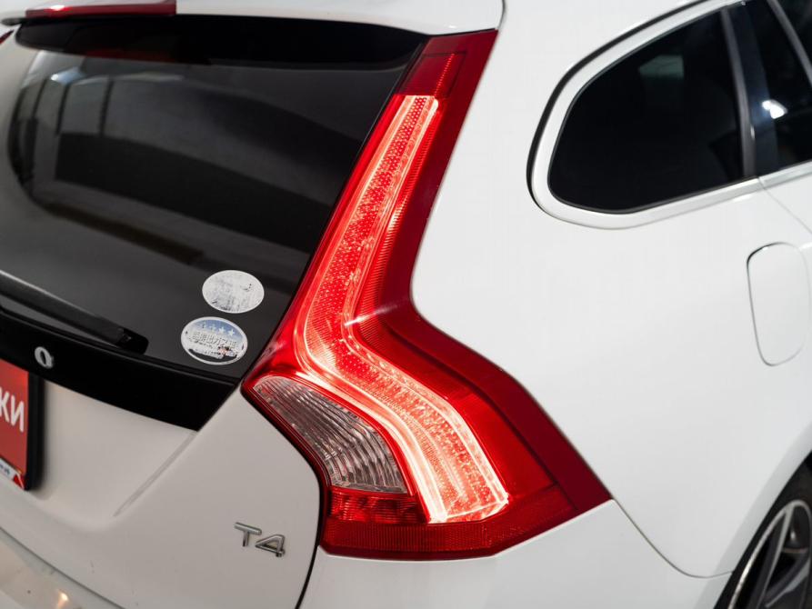 Volvo V60 I Рестайлинг Иркутск  - изображение 21