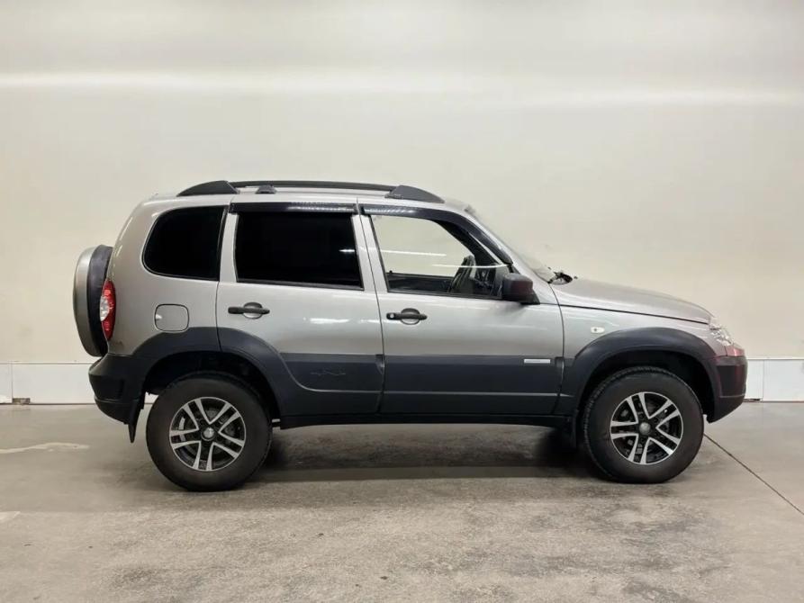 Chevrolet Niva I Рестайлинг Саратов  - изображение 6