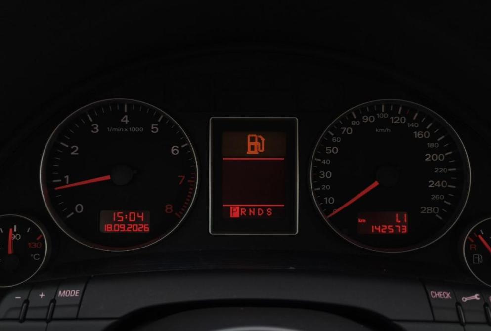 Audi A4 III (B7) Сыктывкар  - изображение 13