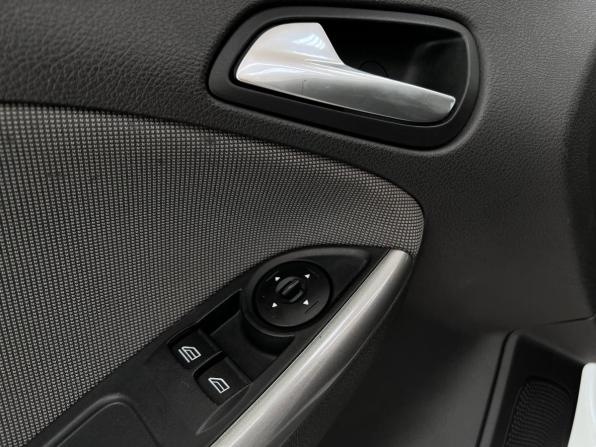 Ford Focus III с пробегом 2011 года, цена 780 000 рублей, 150408 км, хэтчбек, Автокод Объявления