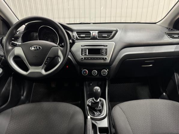 Kia Rio III Рестайлинг с пробегом 2017 года, цена 960 000 рублей, 147285 км, седан, Автокод Объявления