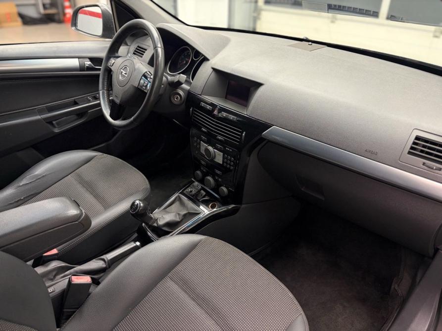 Opel Astra H Рестайлинг Ростов-на-Дону  - изображение 17