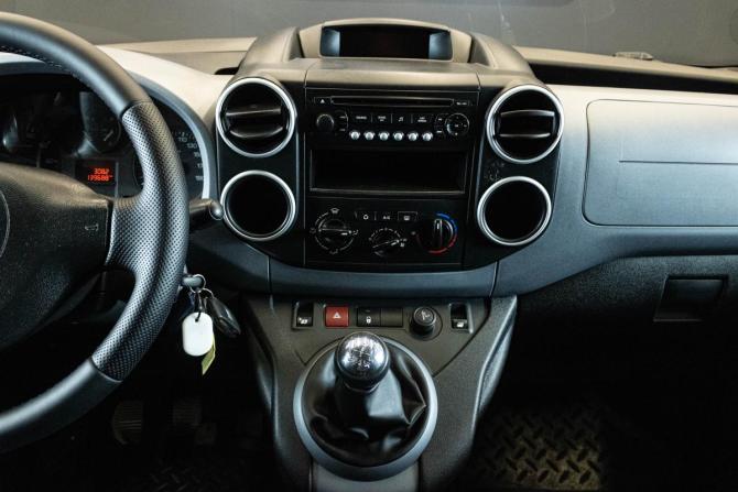 Citroen Berlingo II с пробегом 2011 года, цена 799 000 рублей, 139688 км, минивэн, Автокод Объявления