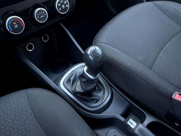 Kia Rio III Рестайлинг с пробегом 2015 года, цена 810 000 рублей, 216576 км, седан, Автокод Объявления