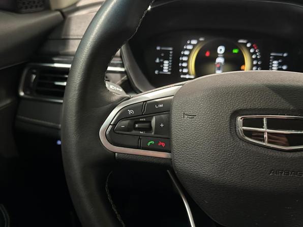 Geely Atlas Pro с пробегом 2024 года, цена 2 270 000 рублей, 58810 км, внедорожник, Автокод Объявления