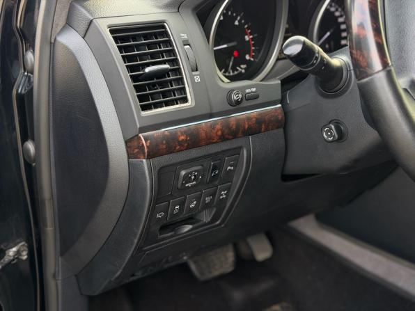 Toyota Land Cruiser 200 Series Рестайлинг 1 с пробегом 2012 года, цена 3 370 000 рублей, 153674 км, внедорожник, Автокод Объявления
