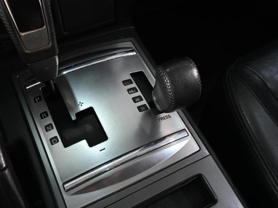 Mitsubishi Pajero IV Рестайлинг 1 Ростов-на-Дону  - изображение 20
