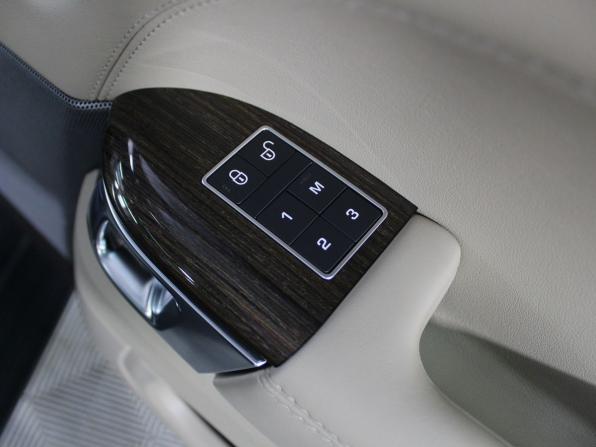 Land Rover Range Rover Sport II с пробегом 2016 года, цена 4 500 000 рублей, 84122 км, внедорожник, Автокод Объявления