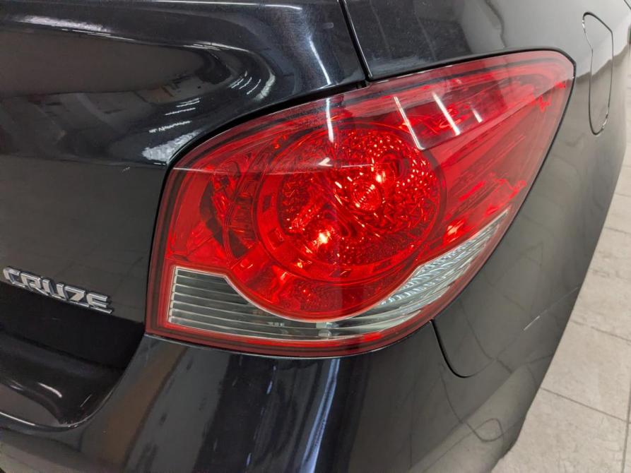 Chevrolet Cruze I Рестайлинг Москва  - изображение 25