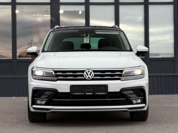 Volkswagen Tiguan II с пробегом 2018 года, цена 2 550 000 рублей, 143000 км, внедорожник, Автокод Объявления